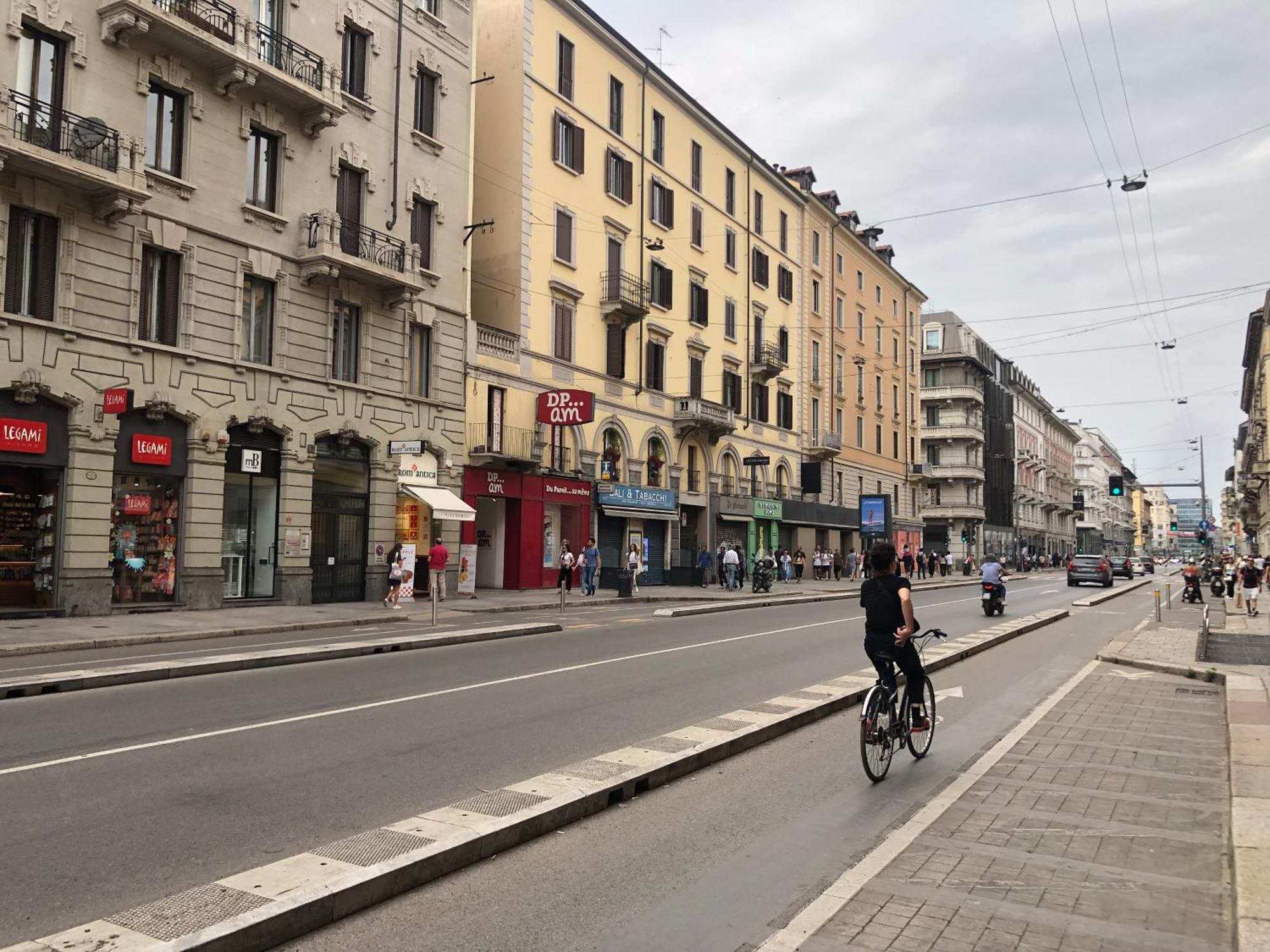 Mansarda Di Nolo-Mm Pasteur-Red Line Leilighet Milano Eksteriør bilde